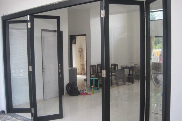 desain-pintu-garasi-geser